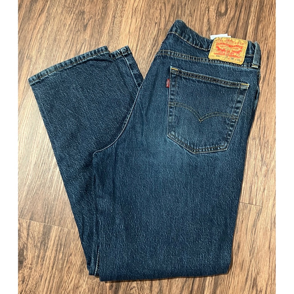 Levis 541 Athletic Taper Jeans Mens size 36x32 Dark Wash Blue Denim